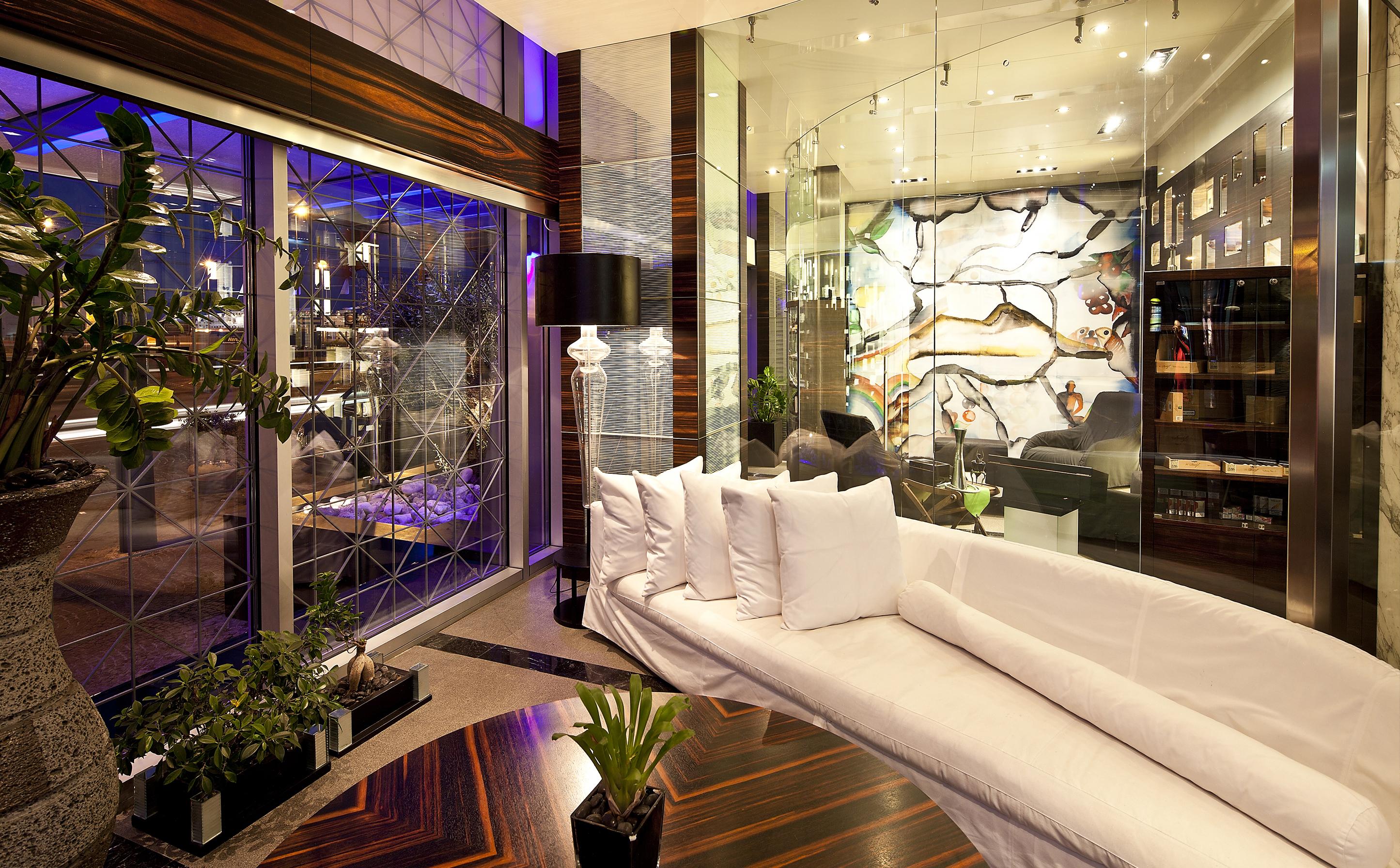 Romeo Napoli Hotel Interior photo